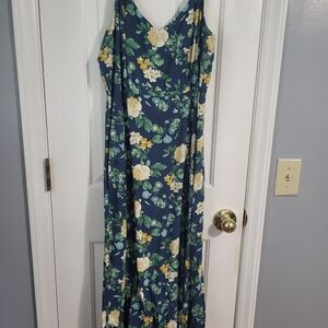 Old Navy Yellow and White Maxi Sundress Spaghetti Strap